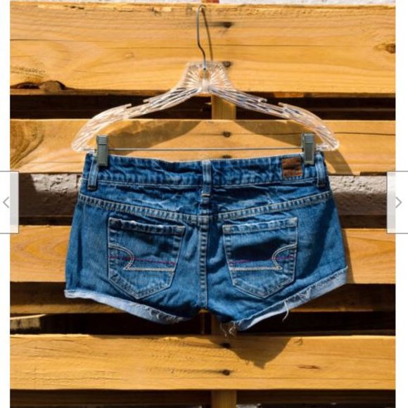 Vintage American Eagle Y2K 100% Cotton Pink Stitching Cuffed Mini Shorts Sz 0 - Picture 2 of 4